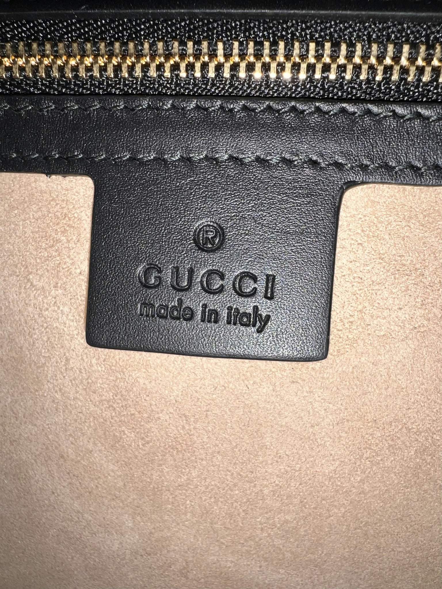 Gucci Pre-owned Sylvie Shoulder Bag - TomsBag