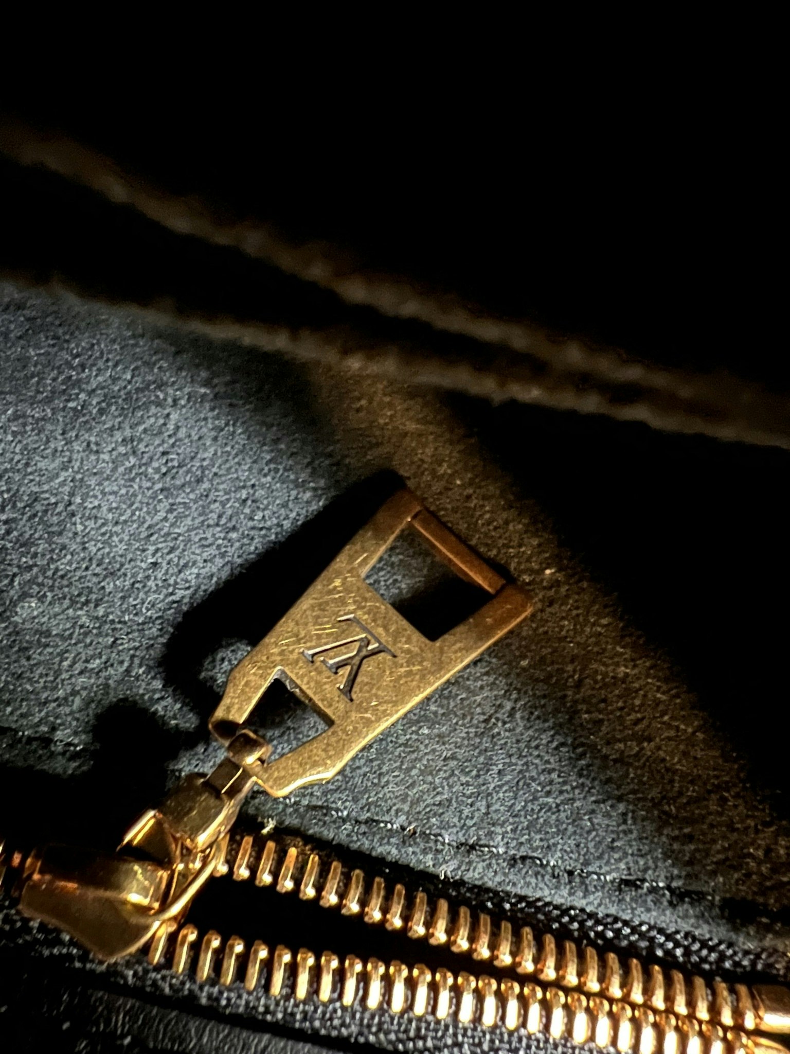 Louis Vuitton Pre-owned Chain Tote New Wave Noir