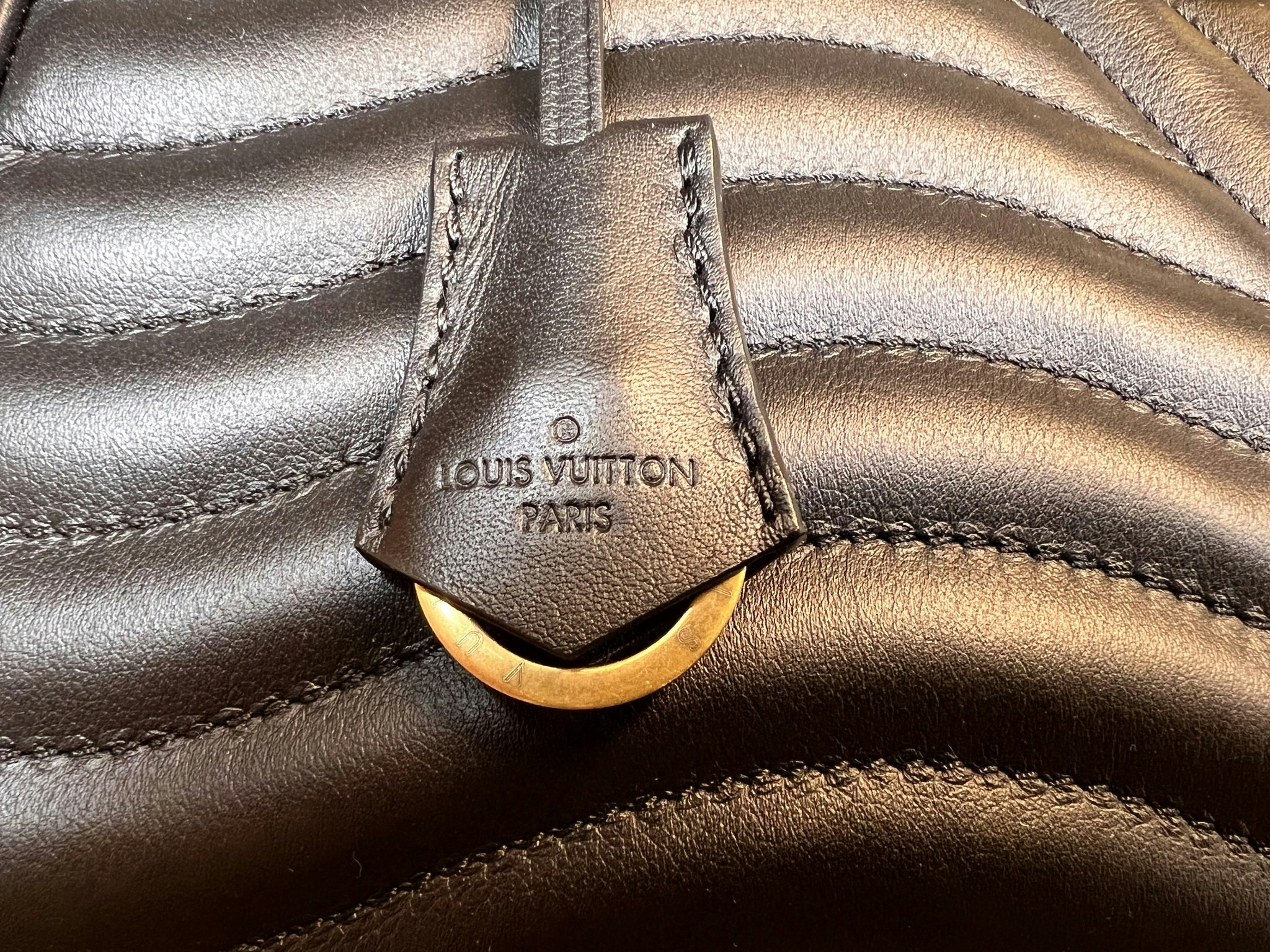 Louis Vuitton Pre-owned Chain Tote New Wave Noir