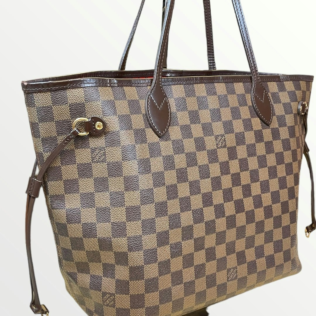 Pre-Owned Louis Vuitton Neverfull MM Tote 