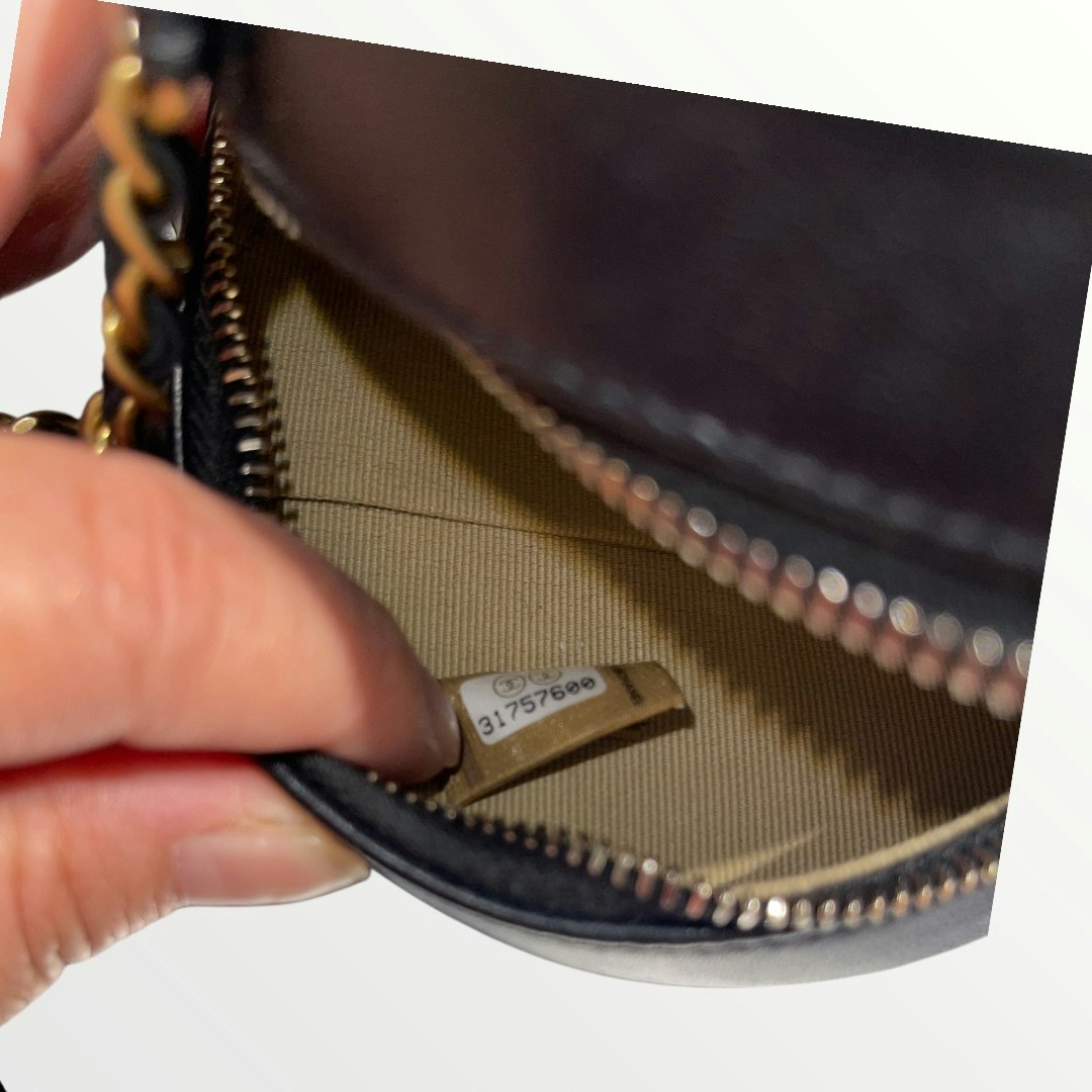 CHANEL Pre-owned Round Mini Bag