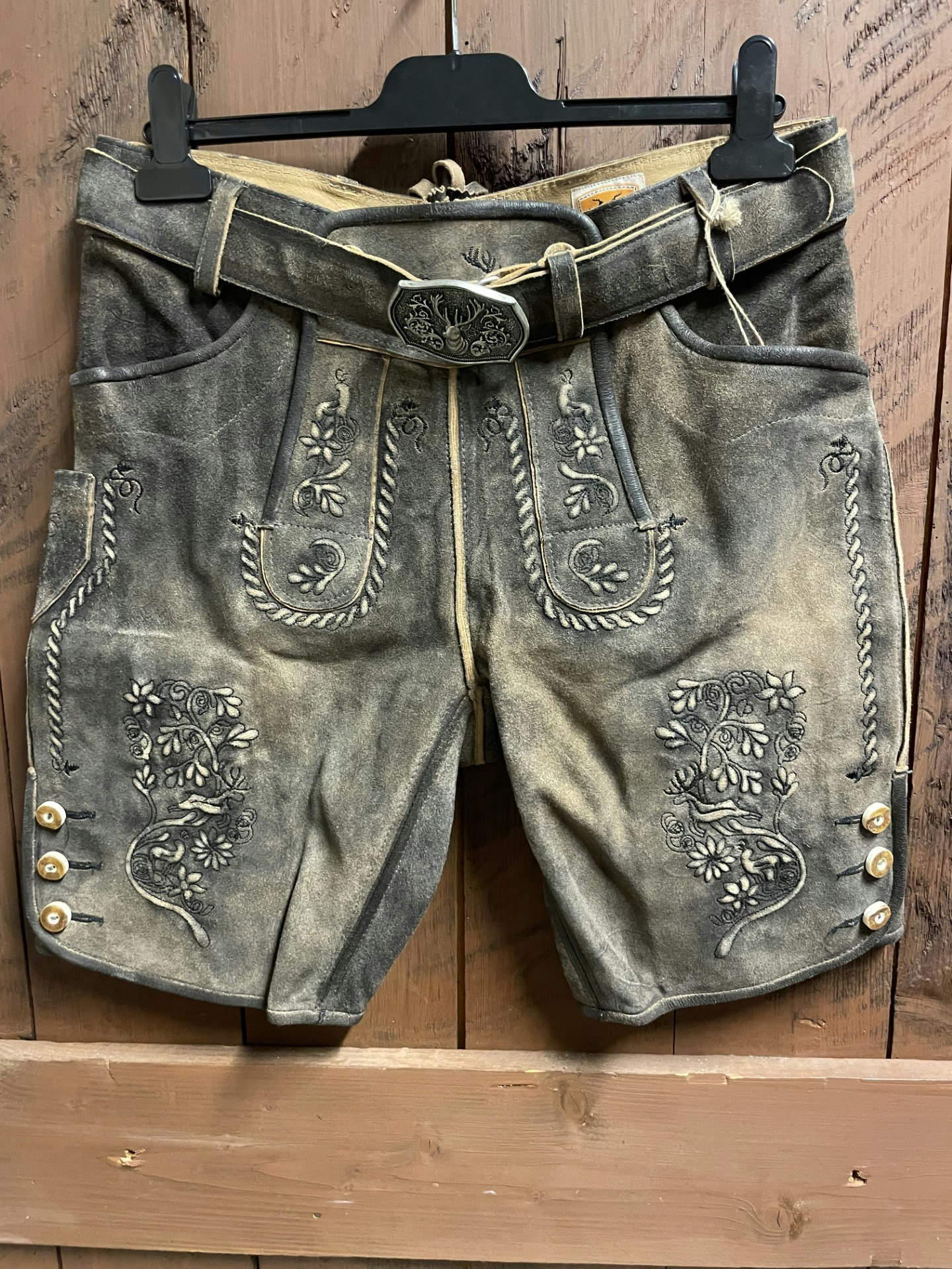 Maddox "Mittelberg W.Alt " med bälte , Sand