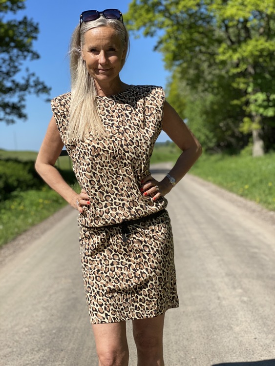 Leopardklänning från Summum