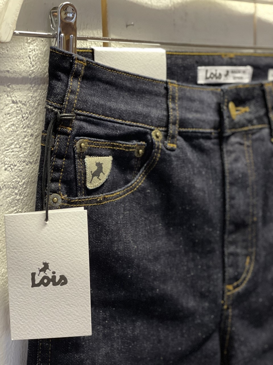 Lois Jeans  "Malena Cropped Straight "  mörk otvättad jeans