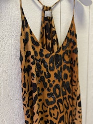 LOLA CASADEMUNT  " Leopard klänning " Smala axelband