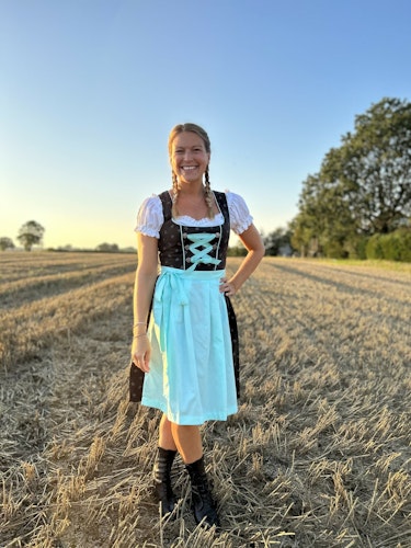 Ramona Lippert "Elisabeth", Mökbrun / mint