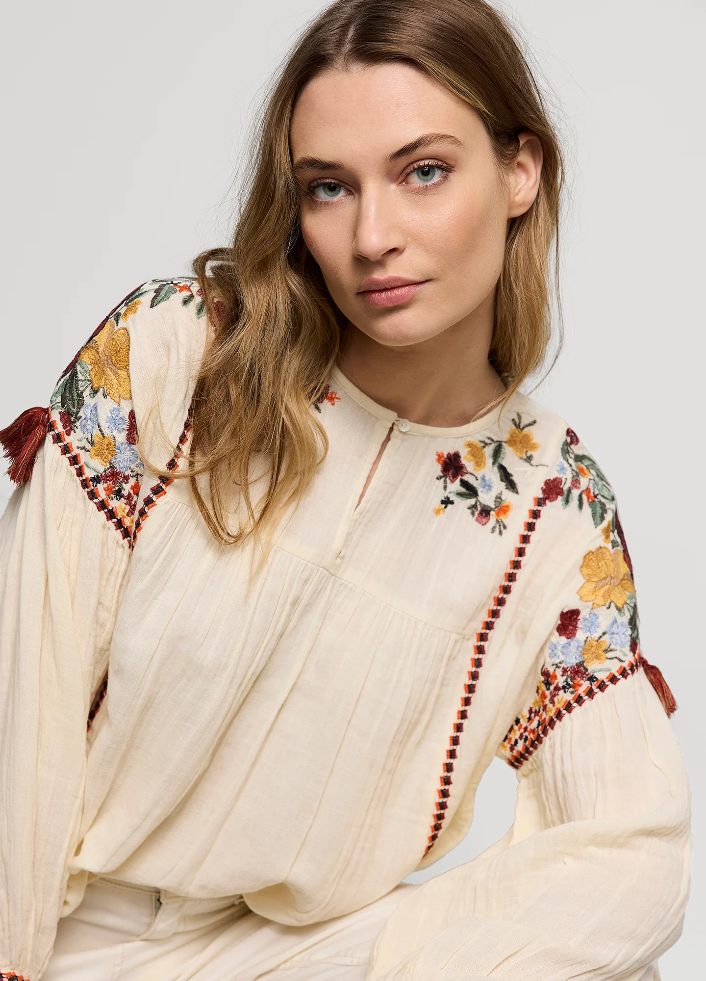 Summum " Top Multi Embroidery " , Ivory