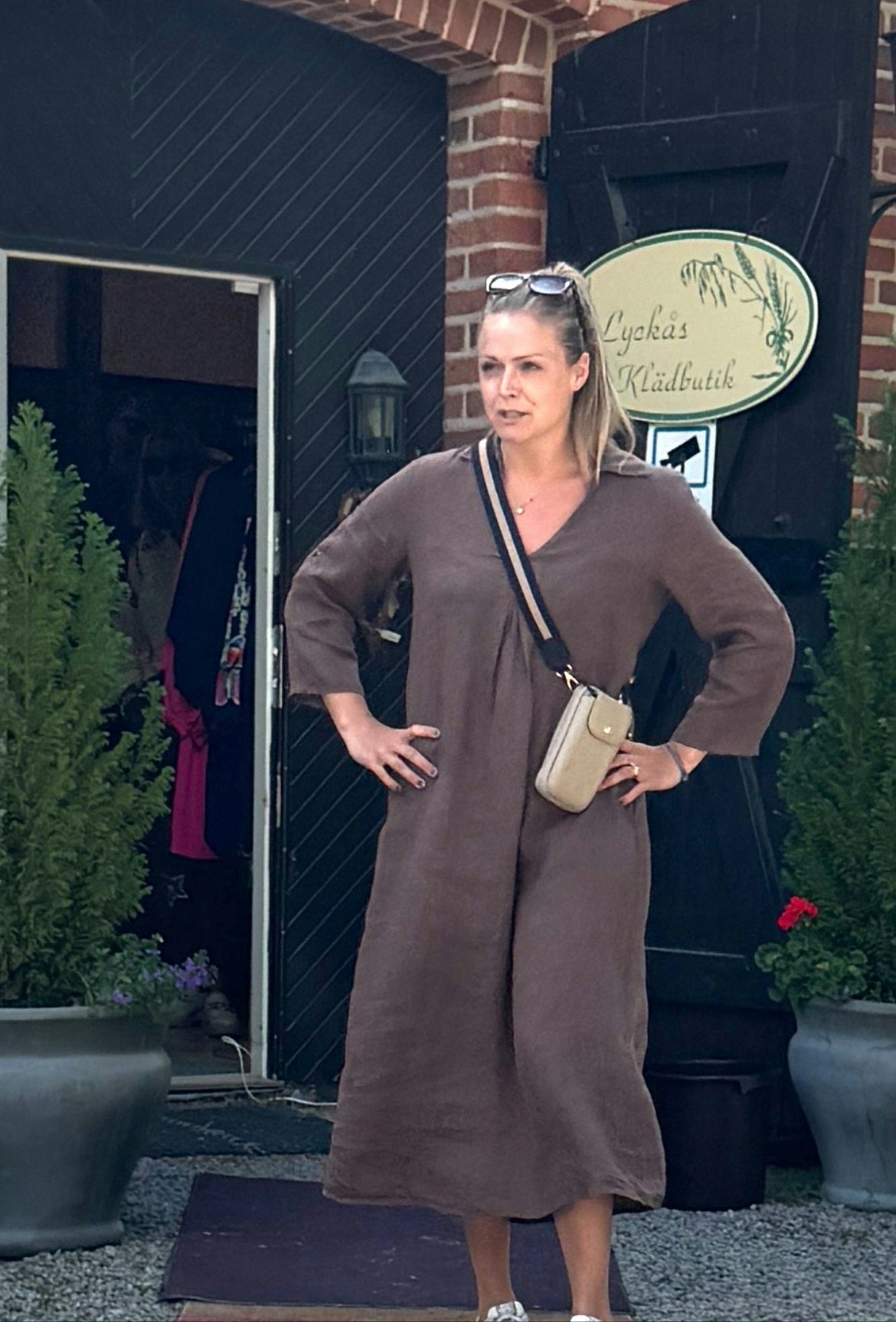 Maja Roos Linneklänning , Mocca brun