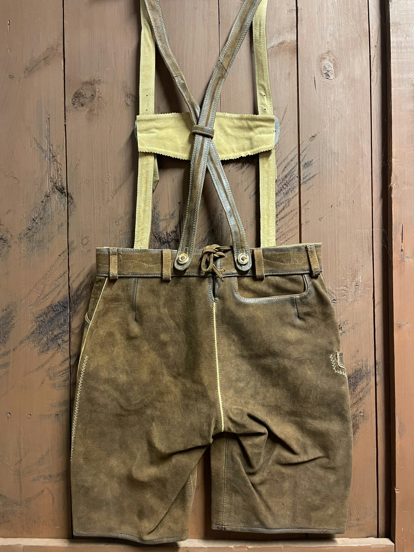 Trachten Rebell "Stiffen G Bock " med hängsle , Holztzsat