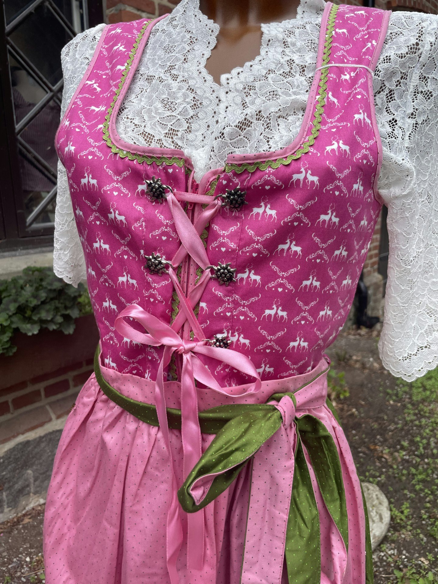 Ramona Lippert " Rosa hjortar " , Rosa / grön