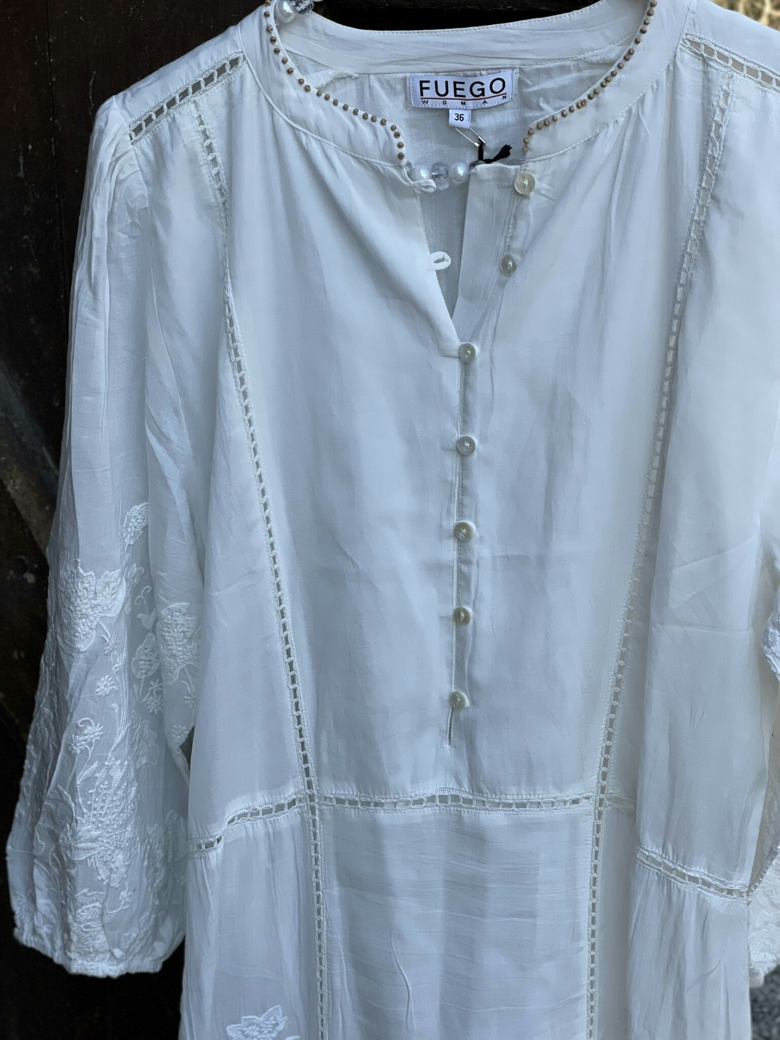 Fuego klänning " broderi & pärlor " , Off white
