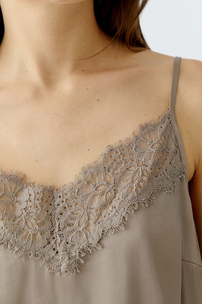 Oui Spetslinne " Fungi " , Taupe