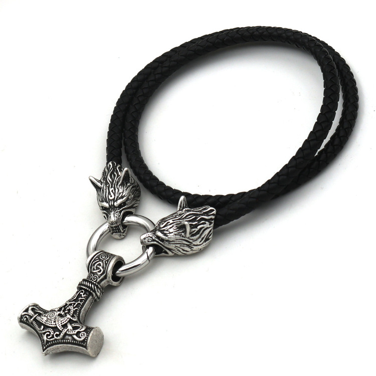 Halsband Viking Wolf-Thors hammare. Silver färgad .Läderrem 60 cm