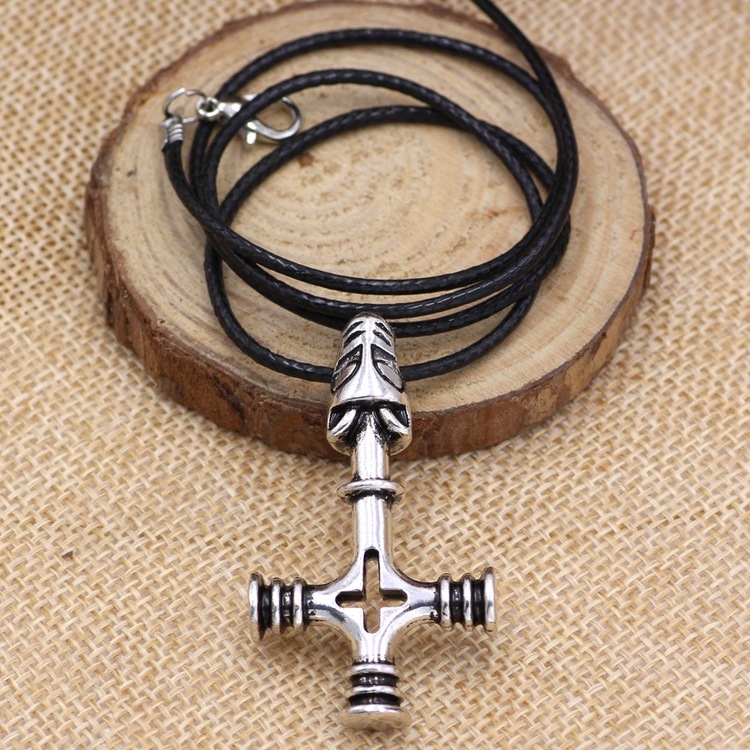 Halsband Viking Vargkorset läderrem 60 cm