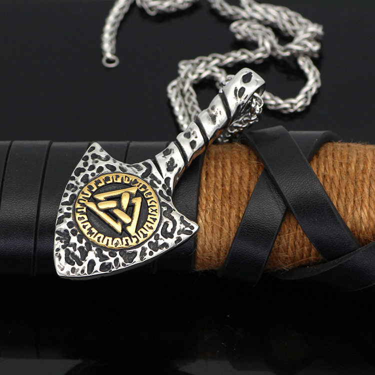 Halsband Viking Arrow-Valknut i guldfärg. 60 cm
