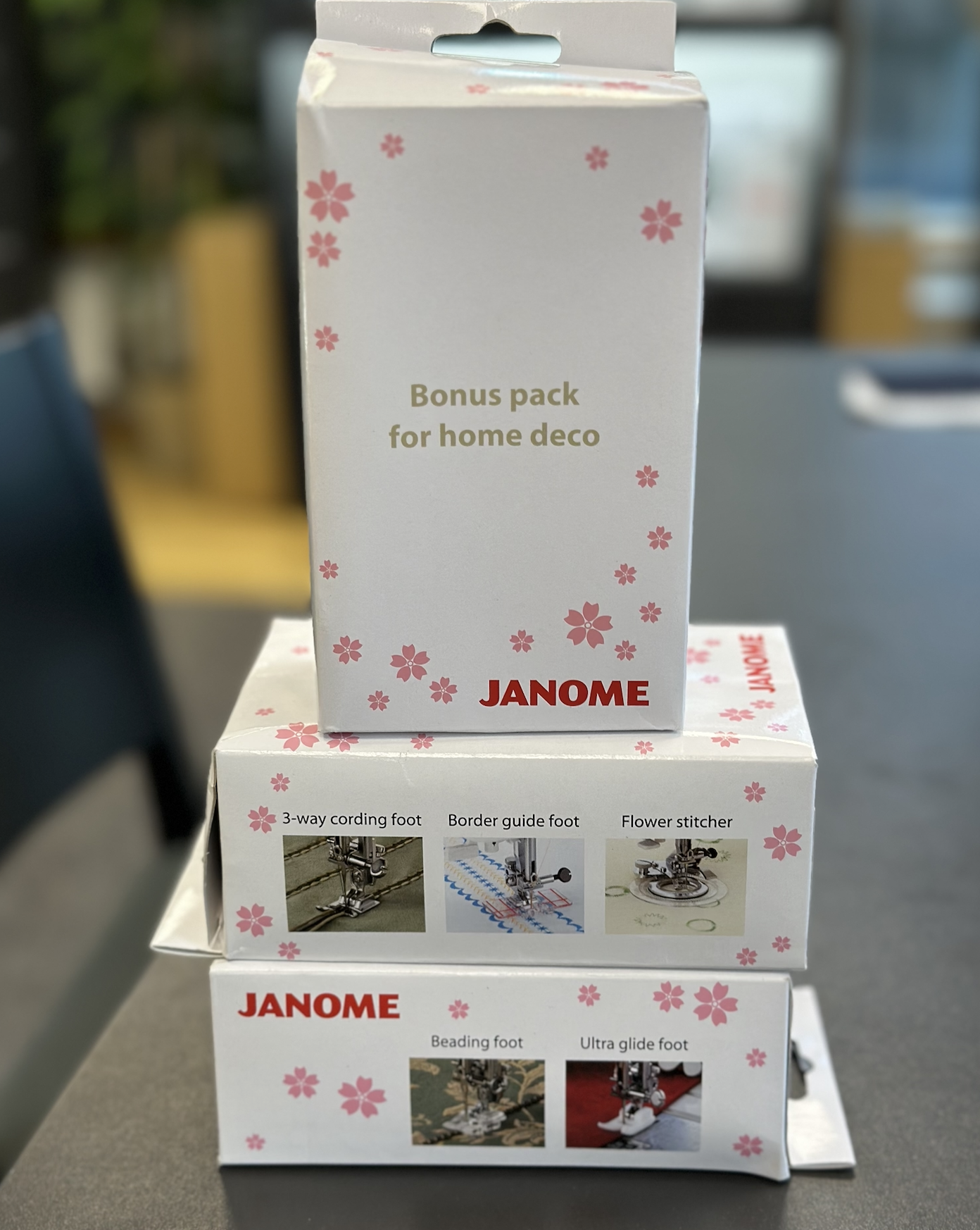 Janome DM 7200 Bonuspaket extra pressarfötter 695 kr