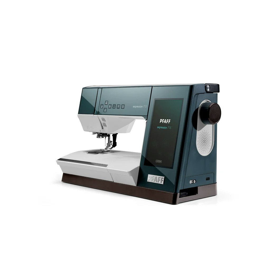 Pfaff expression™ 715