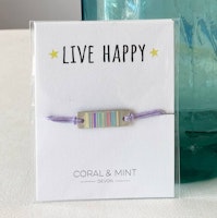 Armband live happy med ränder