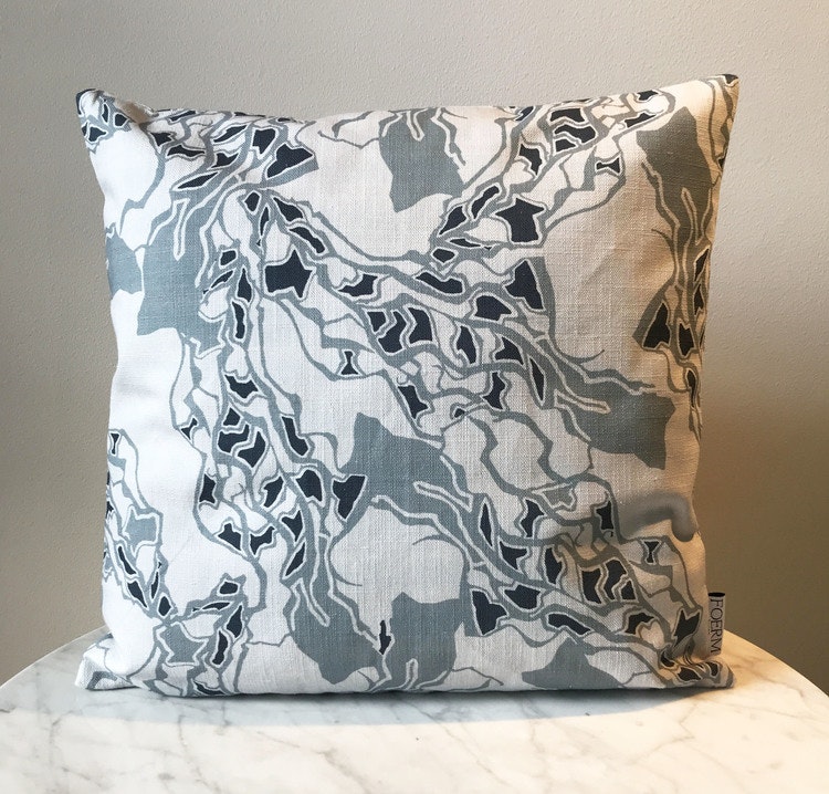 KUDDFODRAL RIVER, CUSHION COVER, LT GREY