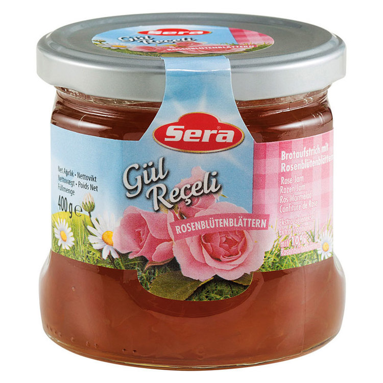 Doftrika rosor ger denna goda marmelad. Njut av rosenmarmeladen på din smörgås eller pannkaka. Tillverkad av Turkiets mest kända varumärke; Sera. Produkt av Turkiet.