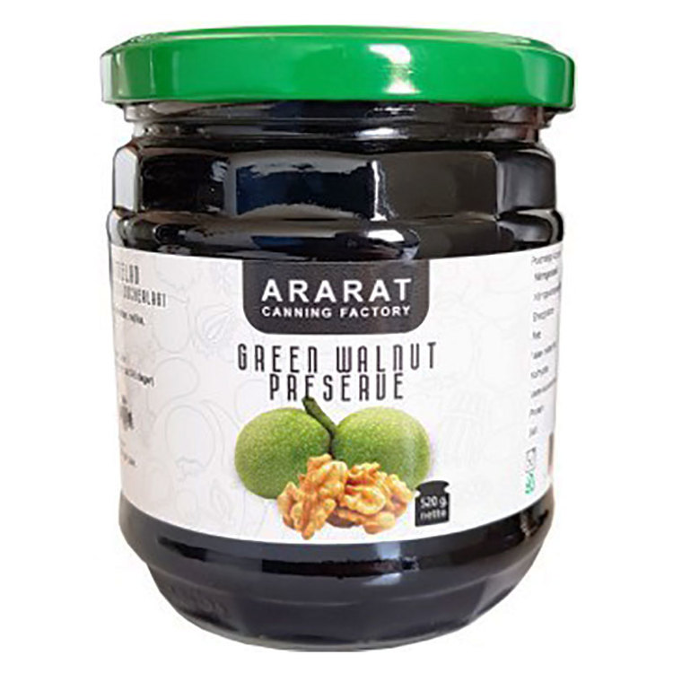 Valnötsmarmelad av gröna valnötter. Fruktmängd 40 g per 100 g .