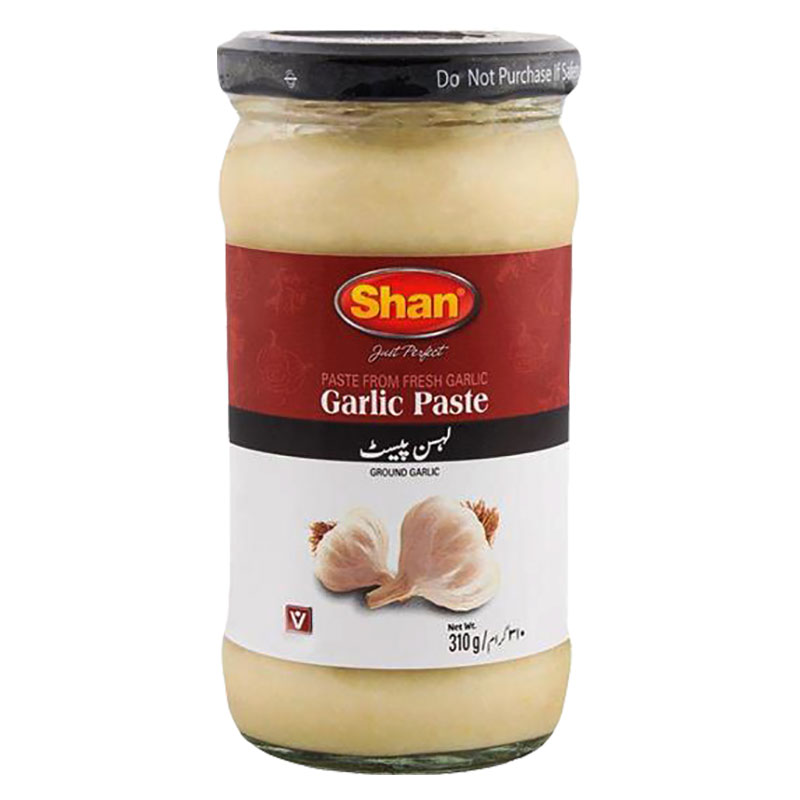 Shan Minced Garlic är den perfekta lösningen för att lägga till en rik och autentisk vitlökssmak till dina rätter utan krångel. Denna mald vitlökspasta är noggrant framställd för att ge dig den klassi