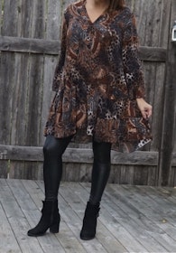 Mönstrad brun tunika/klänning