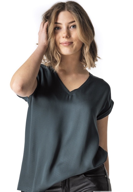 capri collection  Anthem top bottle Green