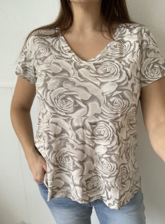 Blommönstrad T-Shirt Beige