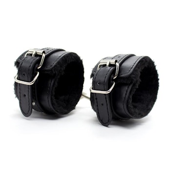 Latetobed Bdsm Line -  Ankle Cuffs with Black Padded Interior, 35 cm, Black