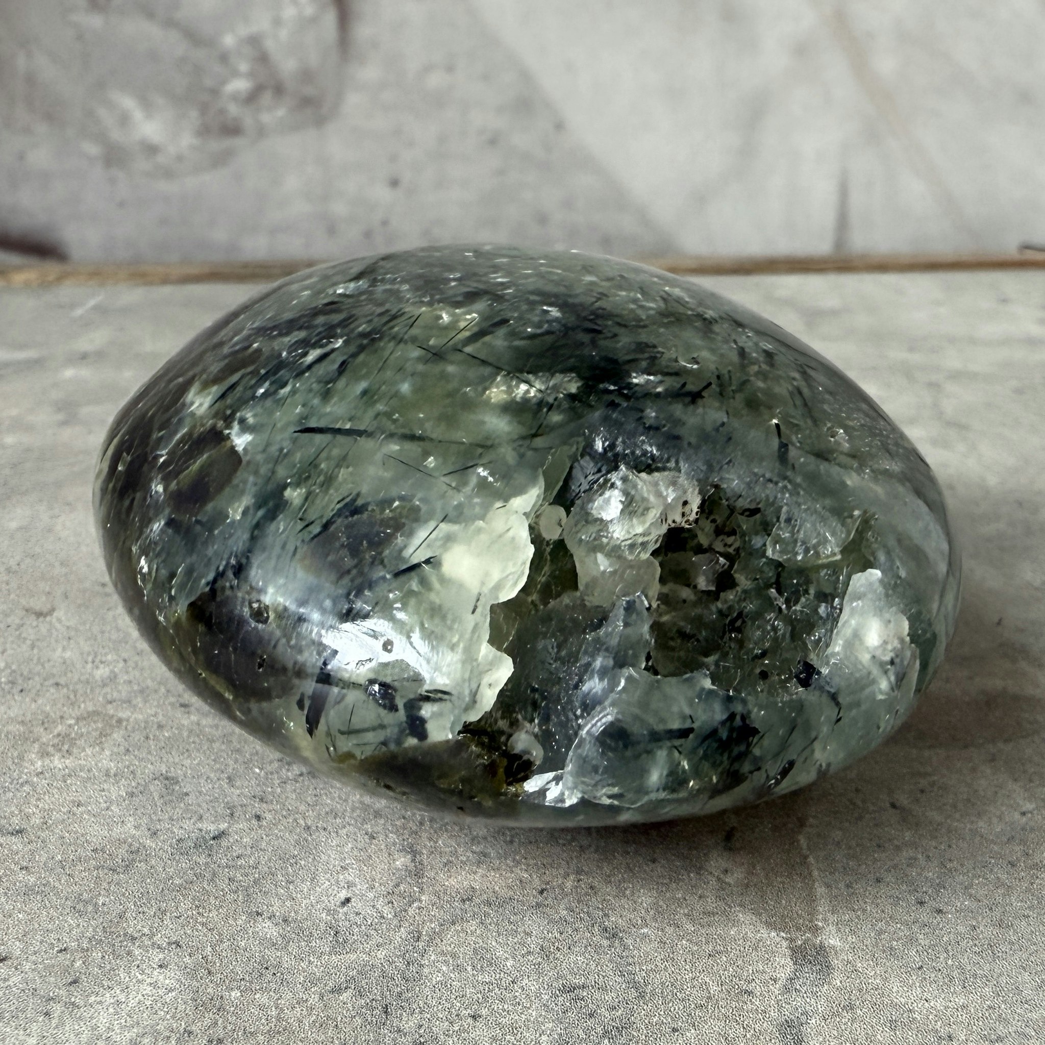 Prehnit, jumbo palmstone (A)