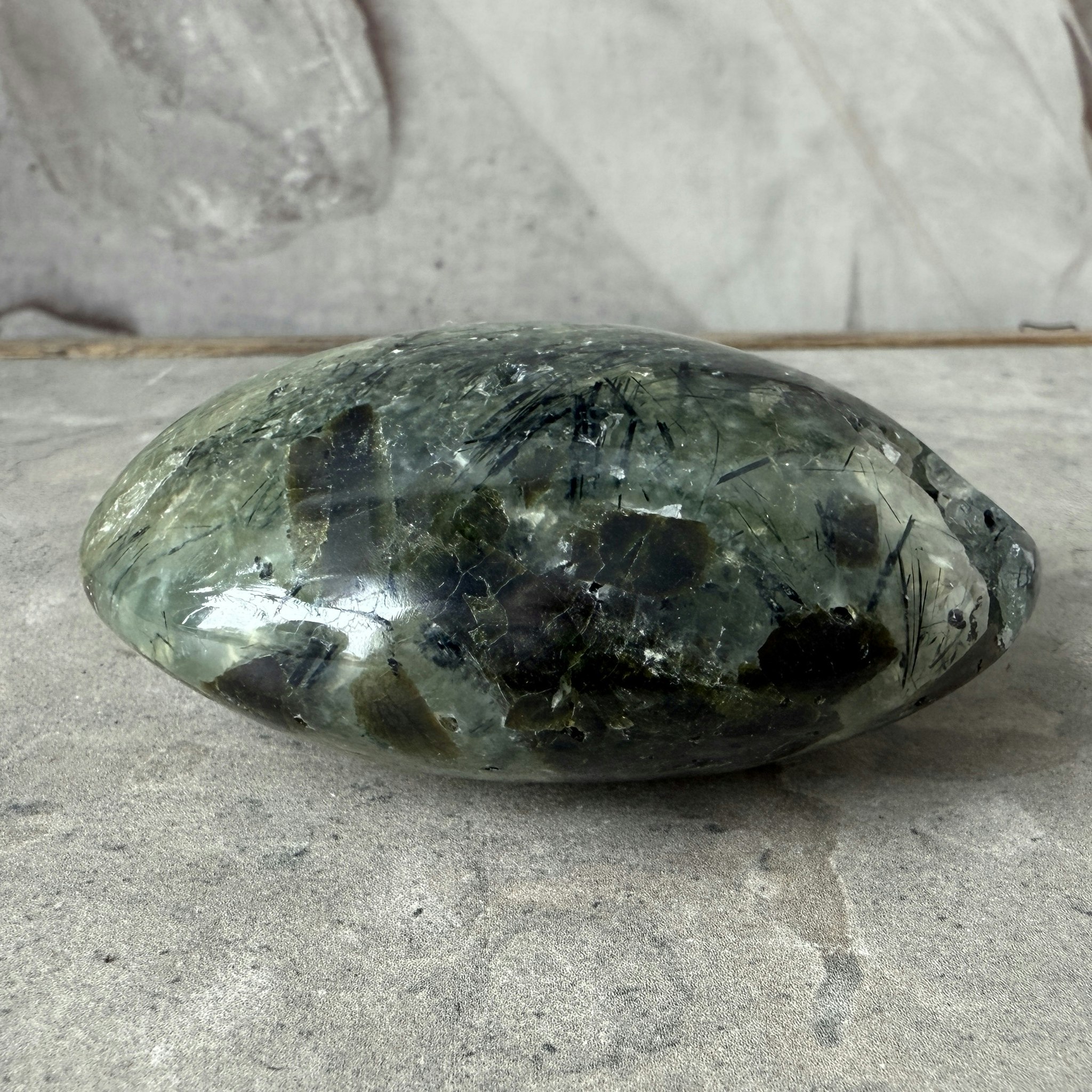 Prehnit, jumbo palmstone (A)