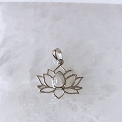 Lotusblomma med Månsten, hänge i silver (925)
