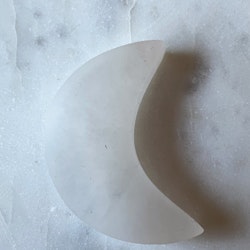 Selenit, måne 7 cm