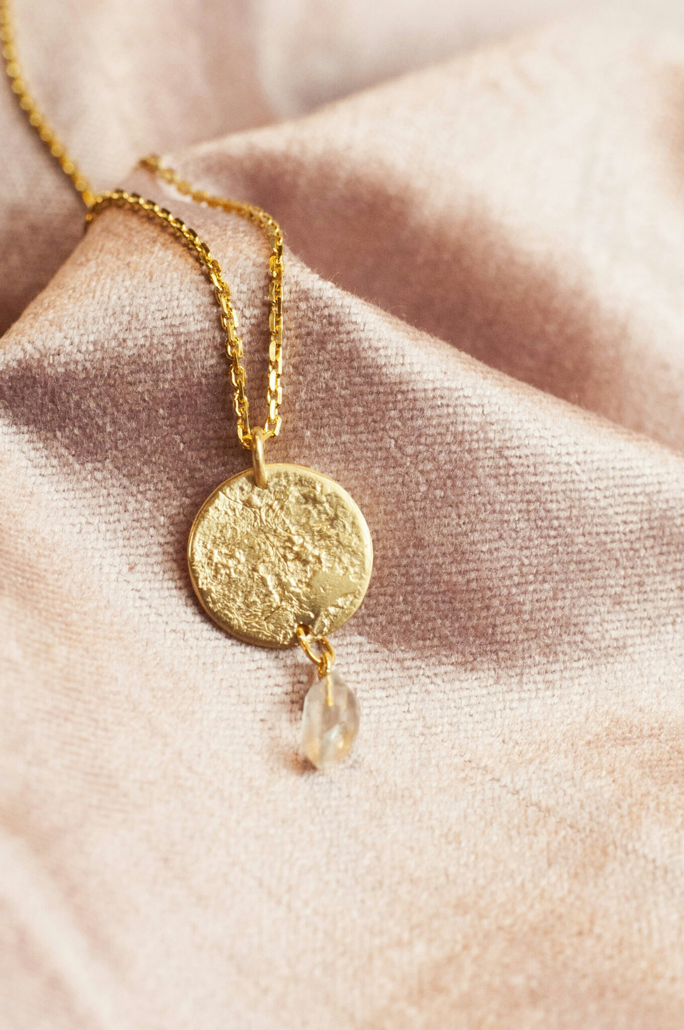 Herkimer diamant "Moon dancer", halsband guld från Spirit of Wonder -  Kalcit - Kristaller & Spirituella ting