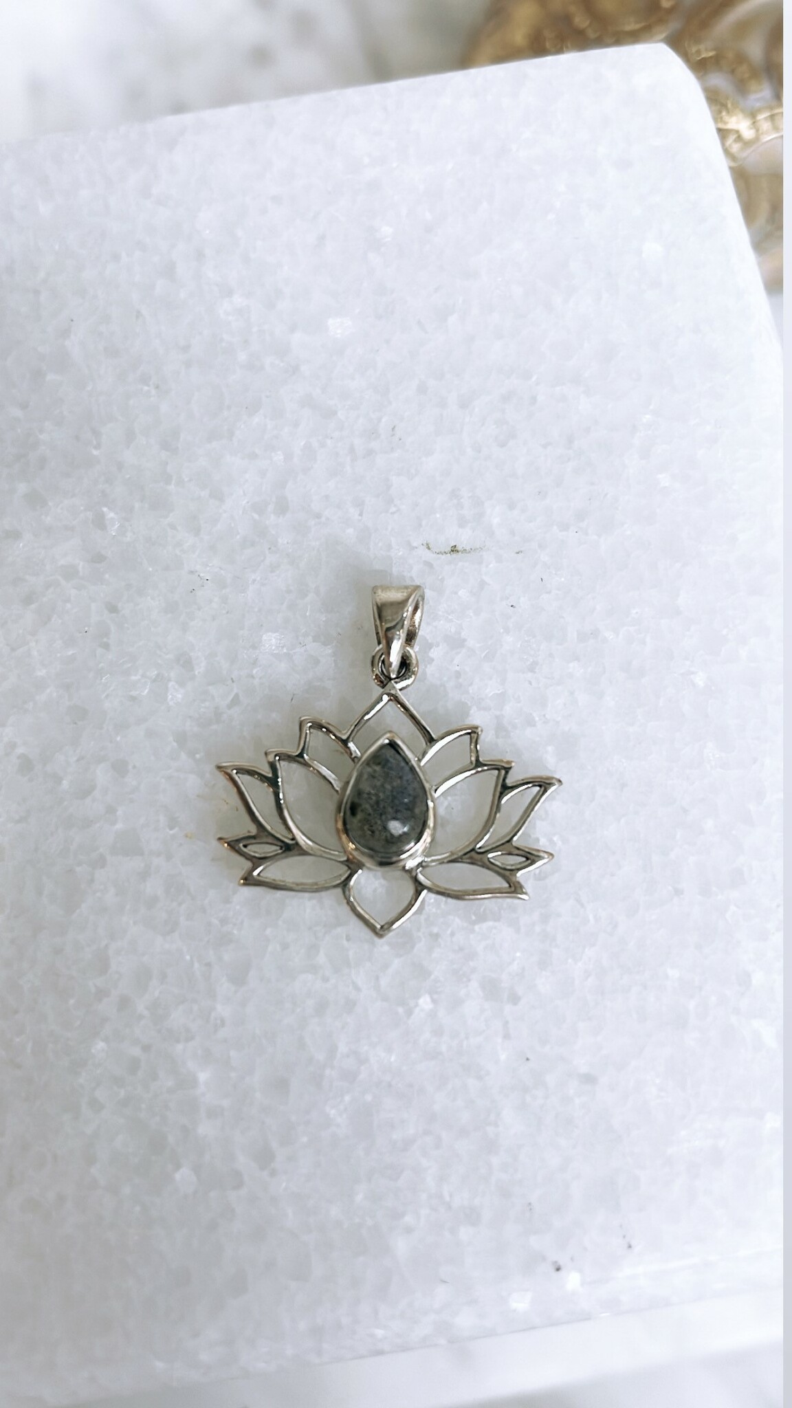 Lotusblomma med Labradorit, silver 925