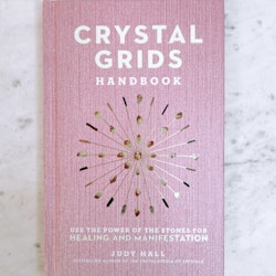 Crystal Grids handbook av Judy Hall