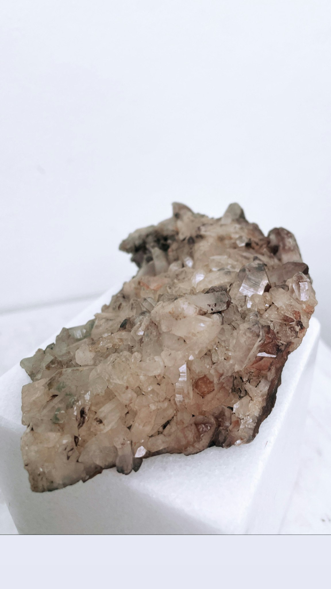 Pink Himalayan Samadhi Quartz, kluster (A)