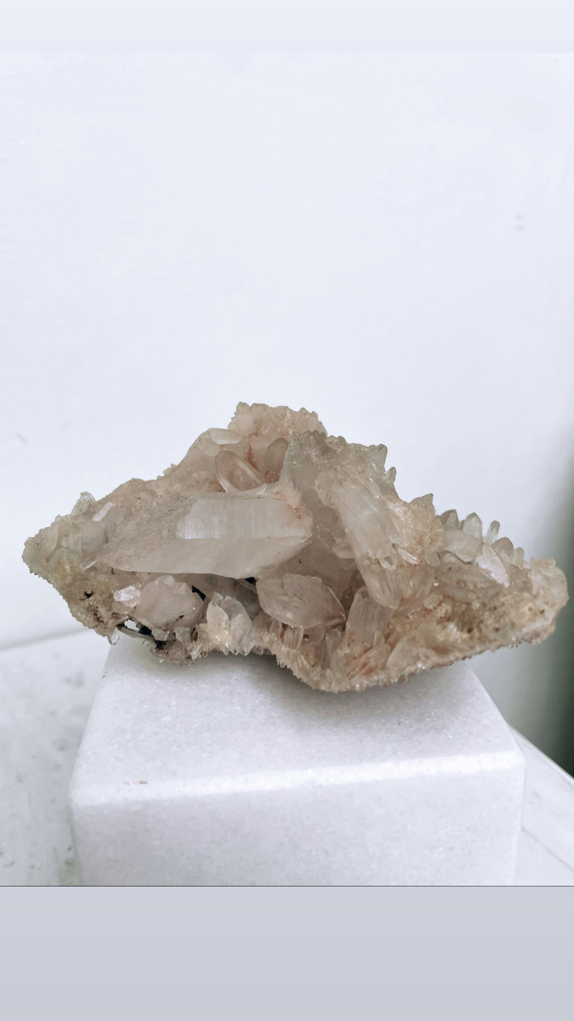 Pink Himalayan Samadhi Quartz, kluster (C)