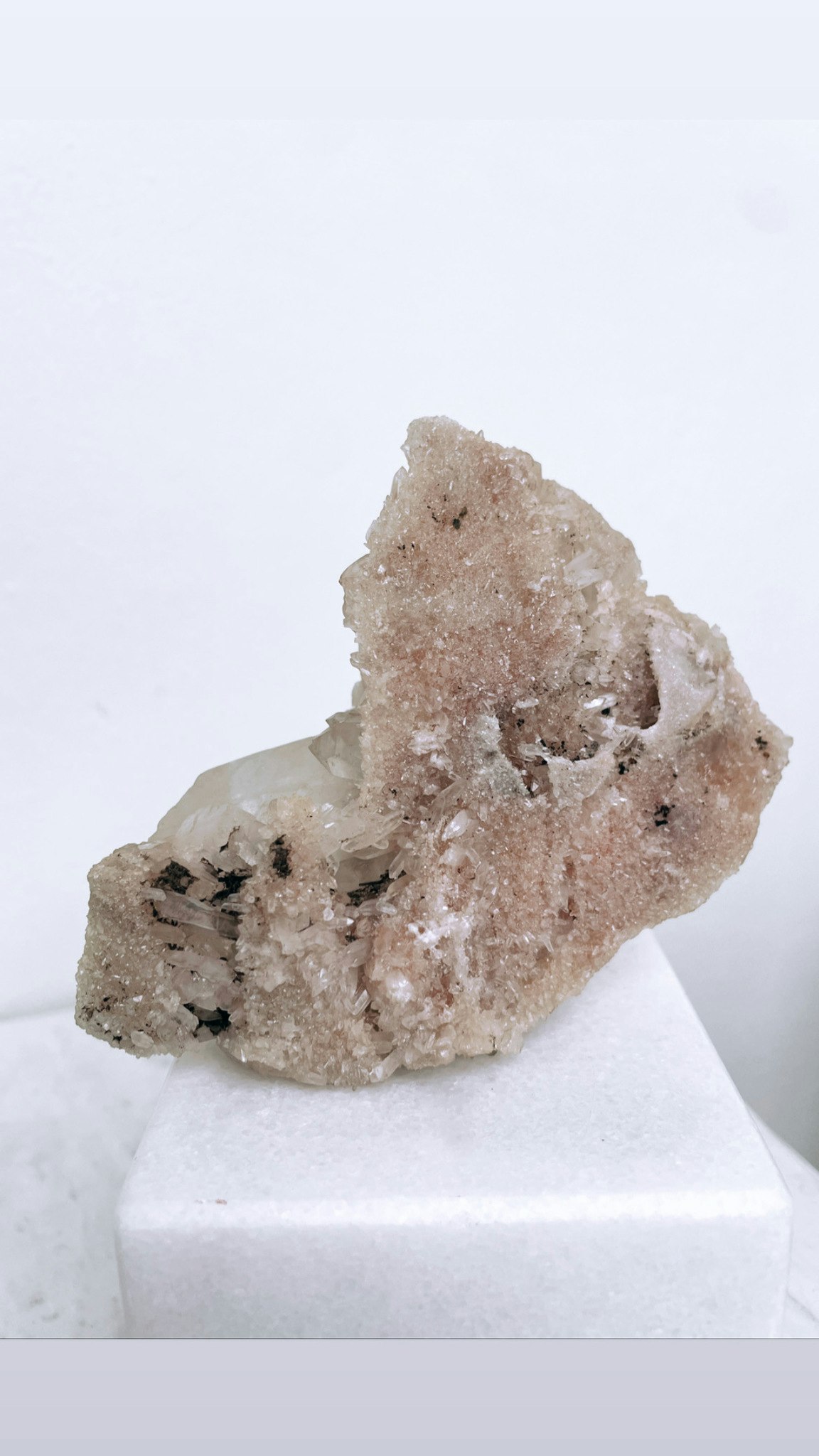 Pink Himalayan Samadhi Quartz, kluster (C)