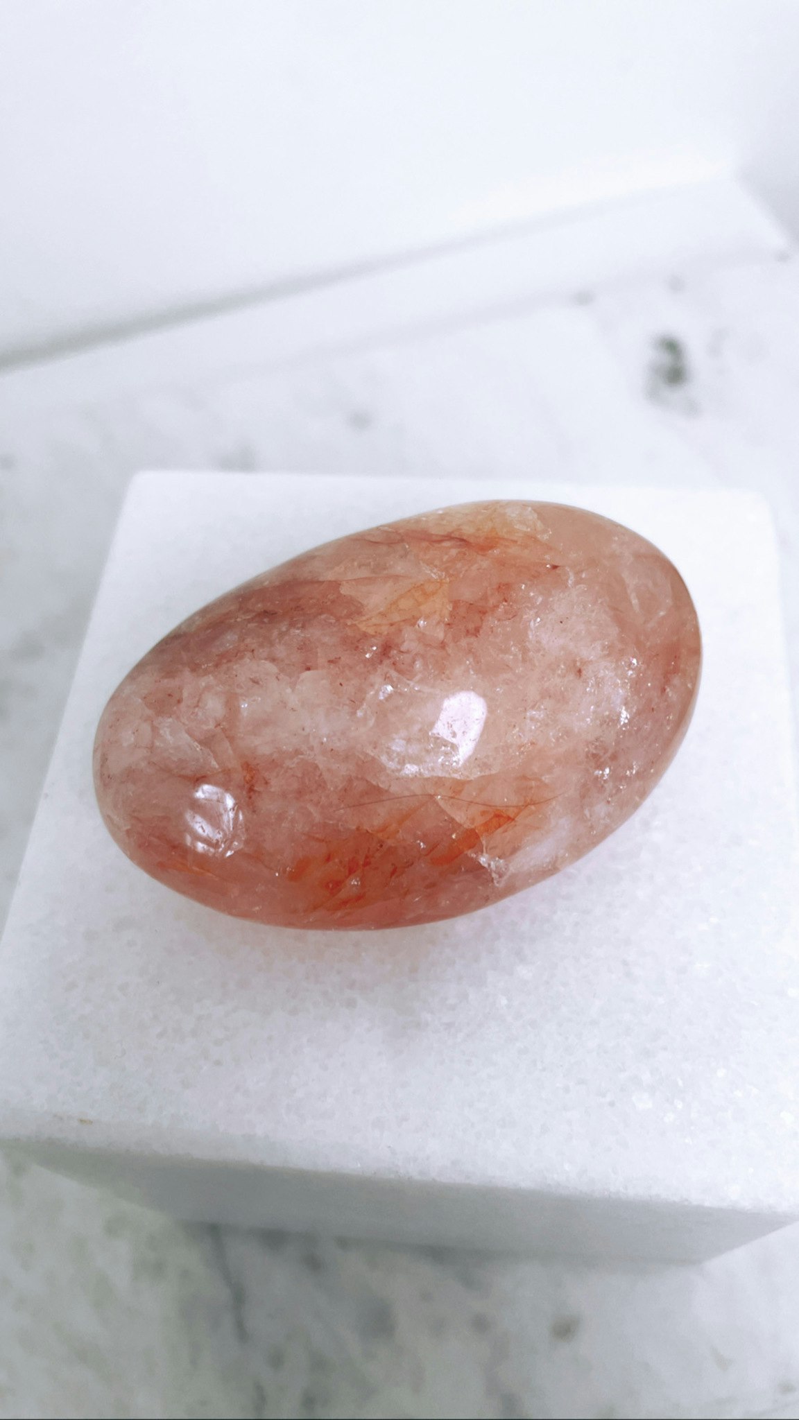 Fire quartz/ Hematoidkvarts, palmstone A