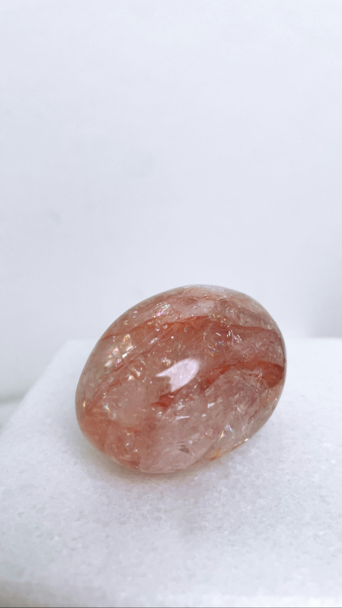 Fire quartz/ Hematoidkvarts, palmstone B