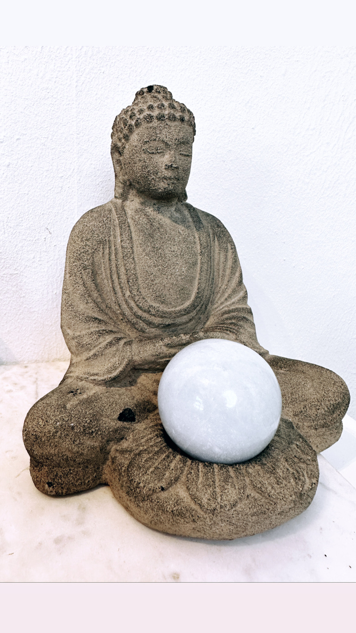 Buddha värmeljushållare / Klotställ, 20 cm grå