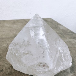 Bergkristall, semipolerad spets