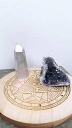 Altare i trä för kristaller & annat magiskt (B)