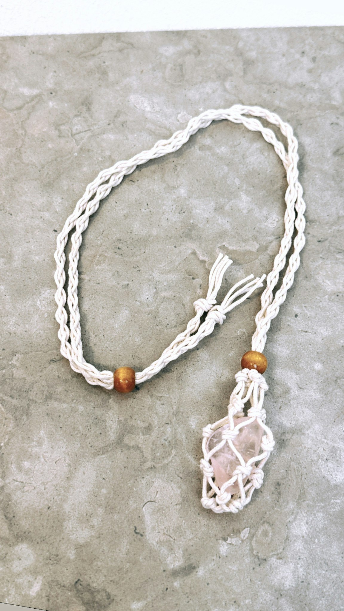 Halsband för kristall i Makramé, vit