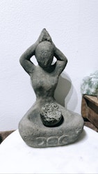 Gudinna, stenstaty, 22 cm