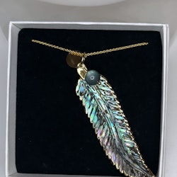 Labradorit, free spirit feather, halsband från Bohemian Royalties