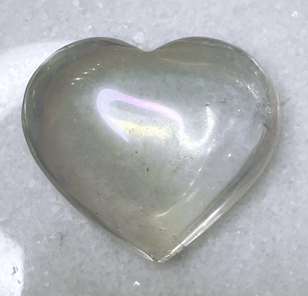 Bergkristall med aura, hjärta (A)