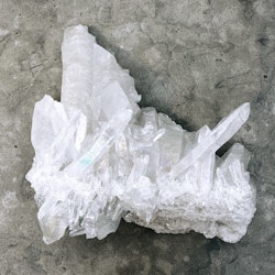 Bergkristall med aura, kluster (H)